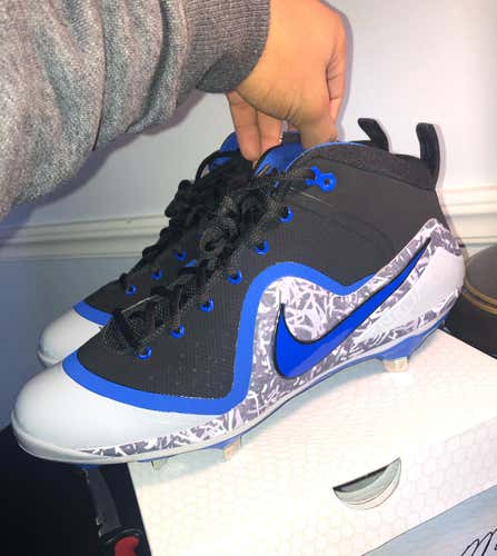 Brand New Trout 4 Zoom