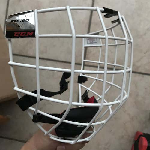 CCM FM580 Face Mask Cage White Large