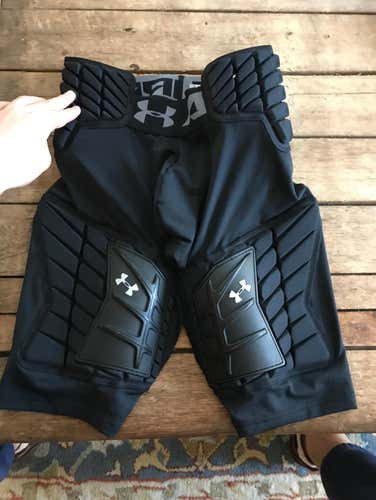 UA - Girdle - Size M - Like New