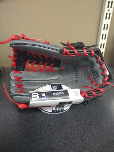 New Wilson A1000 (A10LB18KP92)