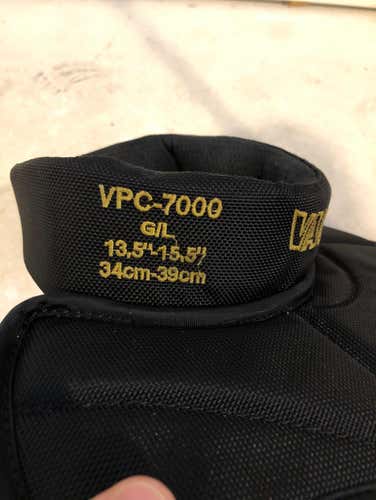 Used Vaughn VPC 7000 Senior Goalie Neck Protector