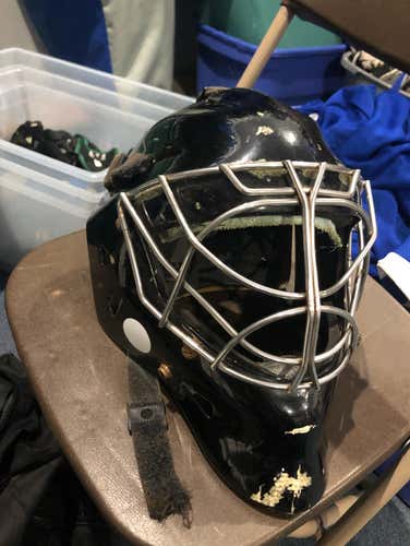 Used Senior Eddy Goalie Mask.  Cat Eye Cage