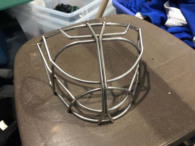 Eddy Goalie Mask Cat Eye Cage Used.