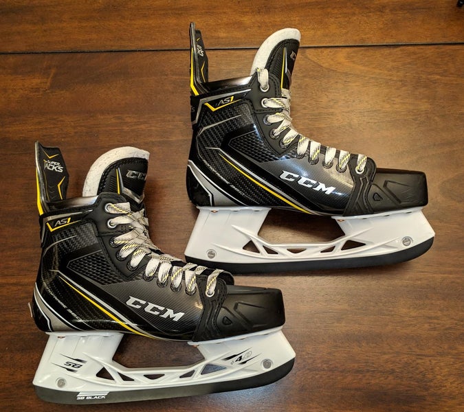 CCM Super Tacks AS1 Skates Senior Pro Stock Size 9.5