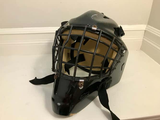 Senior Goalie Mask - Black