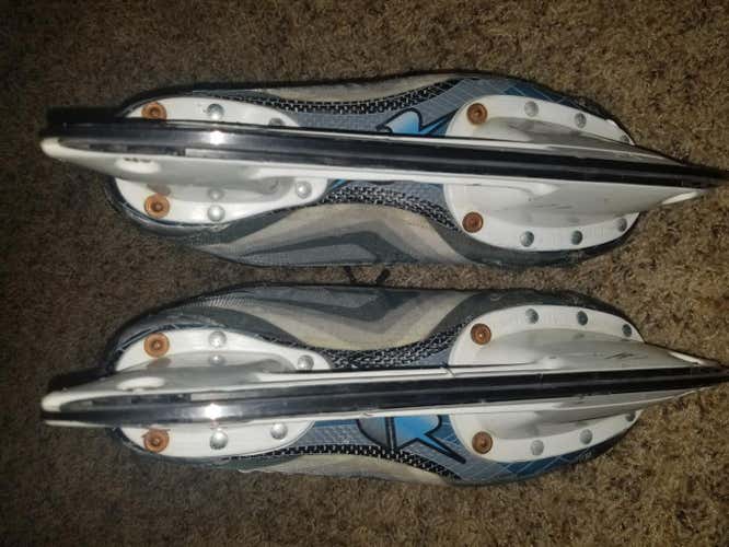 CCM U+ Crazy Light Skates Senior Size 6.5