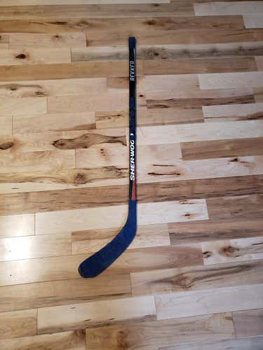 Sher-Wood Rekker EK20 Stick Righty Unknown Youth