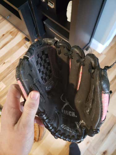 Mizuno Glove