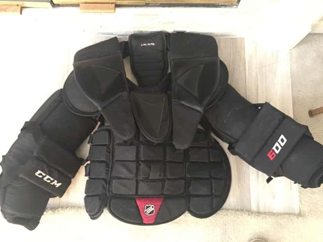 CCM 600 Goalie Chest Protector Intermediate