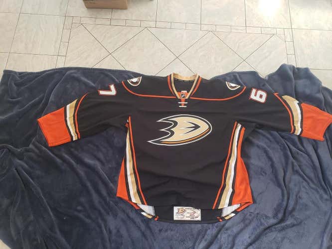 Game worn Rickard Rakell Ducks 15-16 set one jersey, set tagged