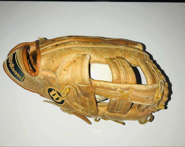 Wilson Buddy Bell RH Infielder Baseball Glove