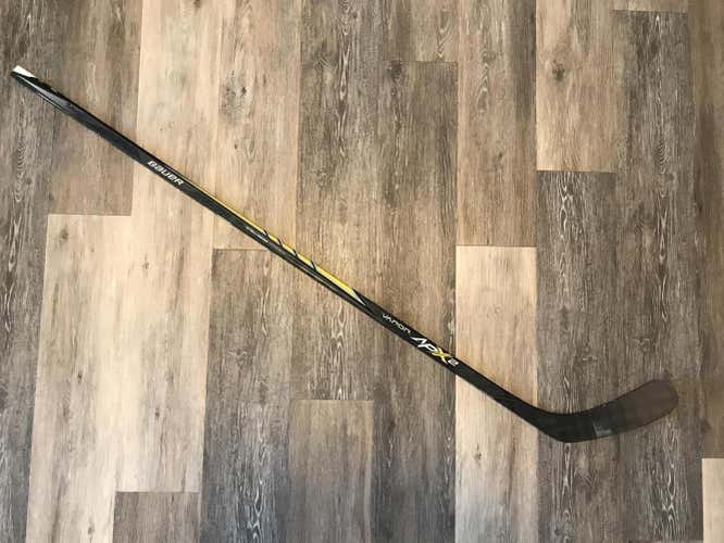 Bauer APX 2 Pro Stock Hockey Stick Grip 82 Flex Left P92