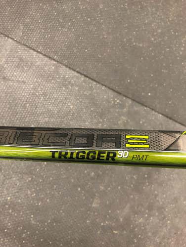 NEW** CCM Trigger 3D RH Pack Of 2