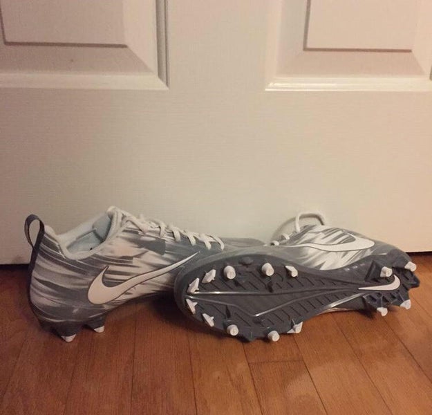 BRAND NEW Nike Vapor Cleats