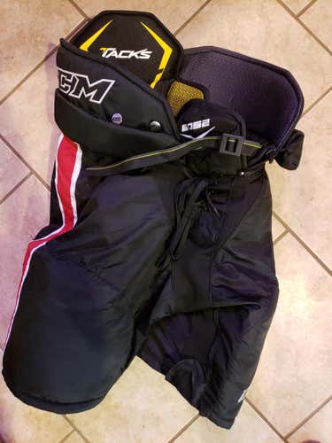 CCM Tacks 6052 Pants Senior Medium Black with Red Stripe