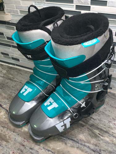Full Tilt Soul Sister Ski Boots