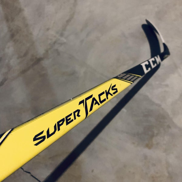 CCM SuperTacks Stick P29 RH 75 Flex Grip Senior Super Tacks Right 1x 1s Ft1