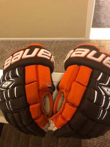 DETROIT COMPUWARE TEAM ISSUED GLOVES