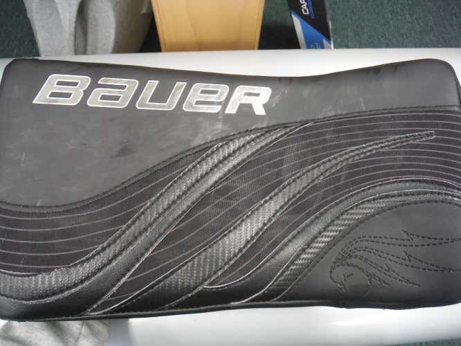 Used Bauer RX10 Pro LE Goalie Blocker Regular - Black Sr.