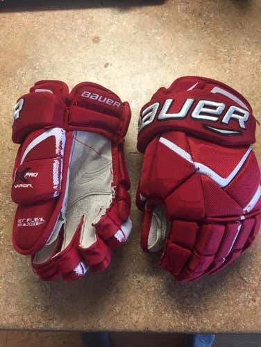 USED- Retail Bauer Vapor 1X Pro Red 13”
