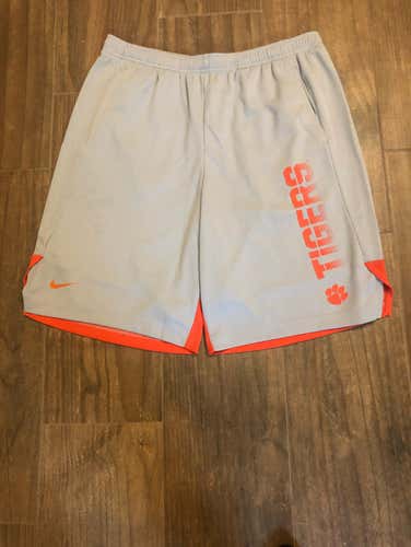 Clemson Tigers Nike Sideline Breathe Knit Player 10.5” Short Pocket MENS M