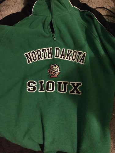 North Dakota Fighting Sioux Fleece