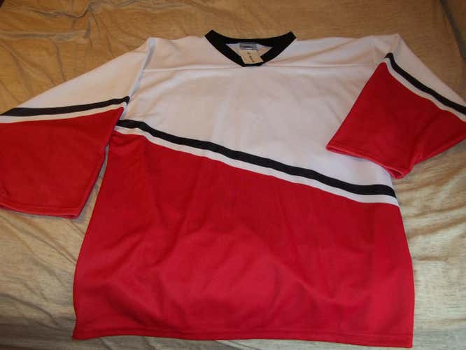 New RED AND WHITE OT SPORTS HOCKEY JERSEY SIZE XXL