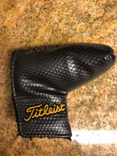 Scotty Cameron Golo Head cover