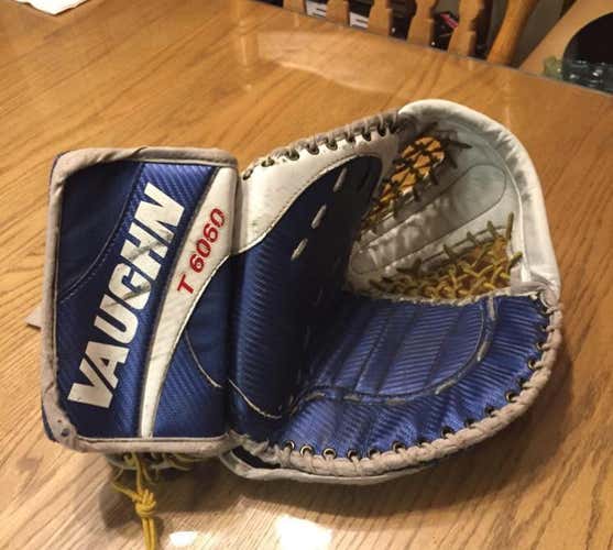 Junior: Vaughn Legacy T 6060 Catch Glove