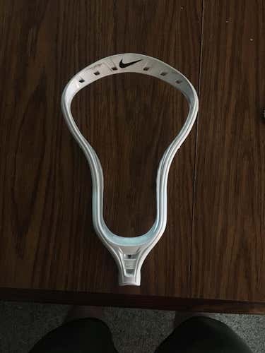 Nike Lakota U Head