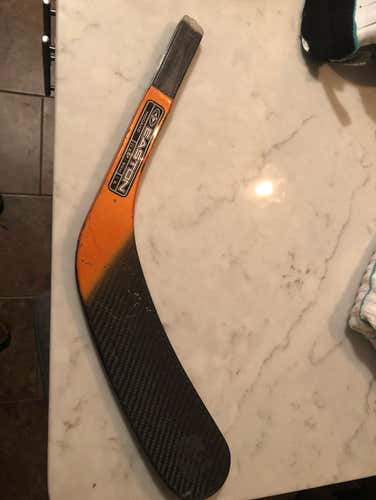 Easton Left Handed Blade. Mike Modano Curve