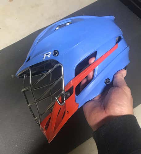 Cascade R Carolina Blue w/Orange Chin Silver Face.