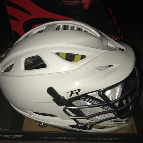 New Cascade R Helmet Helmet Adult