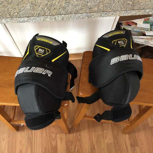 Bauer Supreme Knee Guards