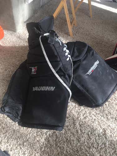Vaughn V7 Pro XR Carbon Goalie Pants