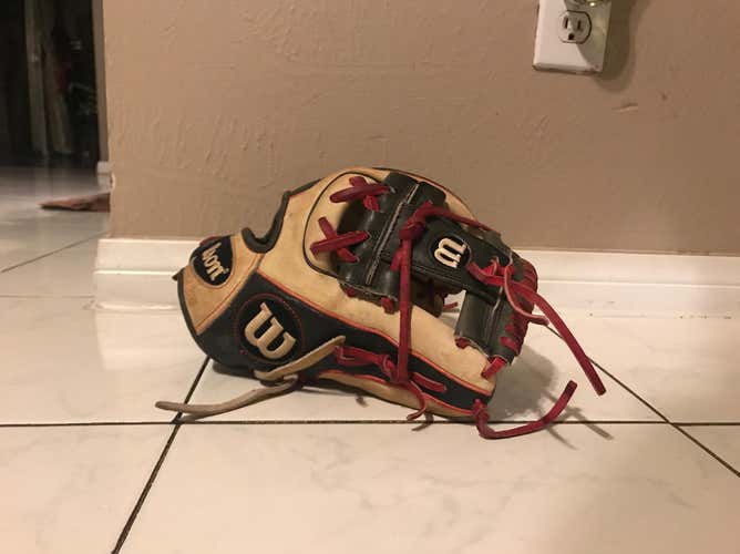 Wilson A2000