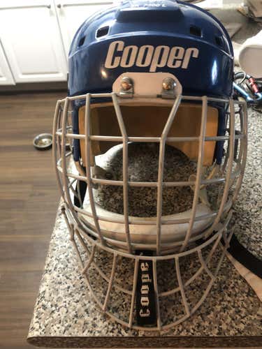 Cooper Goalie Mask Senior Pro Stock dangler not included