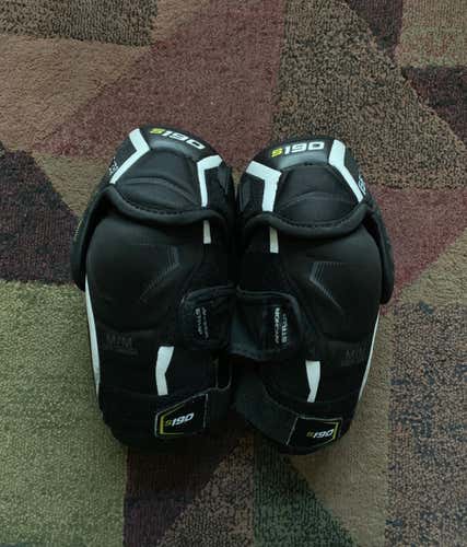 Lightly Use Senior Md. Bauer S190 Elbow Pads