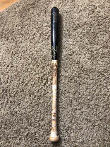 Victus V110 Maple Wood Bat 34/31