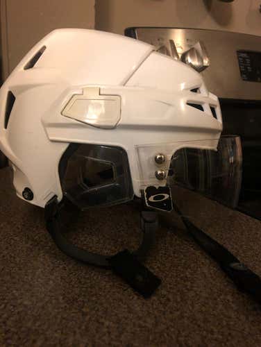 CCM V08 With Oakley visor