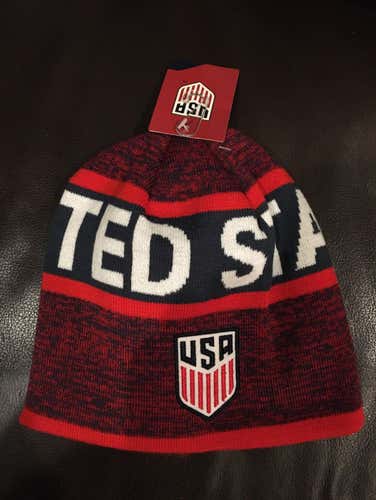 United States USA Soccer Football Team Knit Hat Toboggan Toque