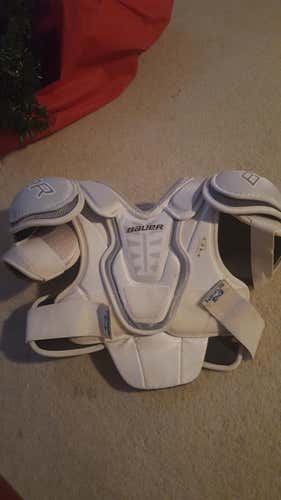 Bauer Shoulder Pads Senior