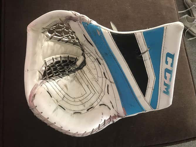 CCM Full Right Extreme Flex II Pro Stock Glove