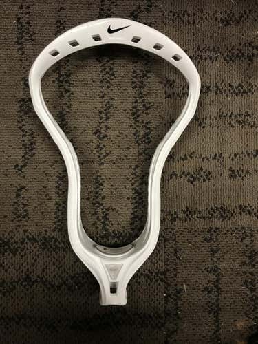 New Nike Lakota Head