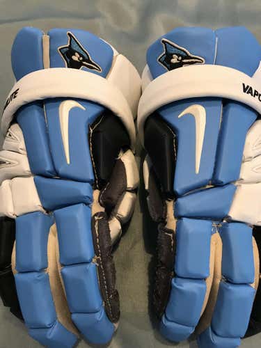 Price Drop! AWESOME Johns Hopkins Team Issued Nike Vapor Elite Gloves
