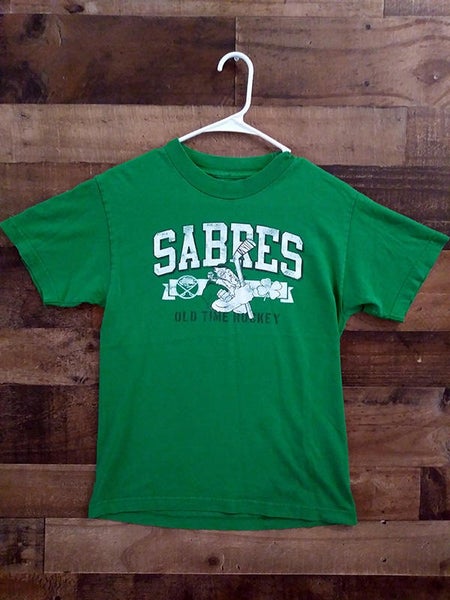 NHL Hockey BUFFALO SABRES Distressed Design Green Irish St Patricks Day Shirt