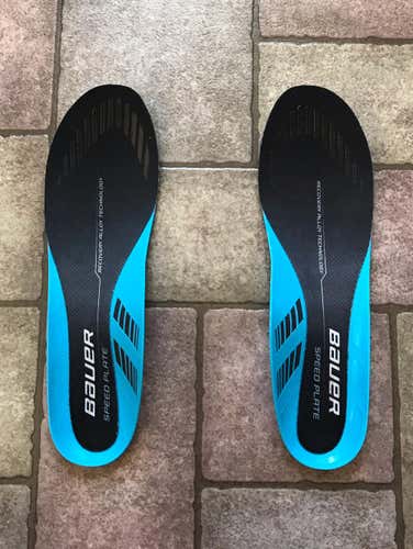 NEW Bauer Speedplate Size 8