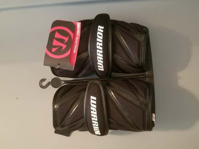 New Warrior SS Gloves and Arm Pads