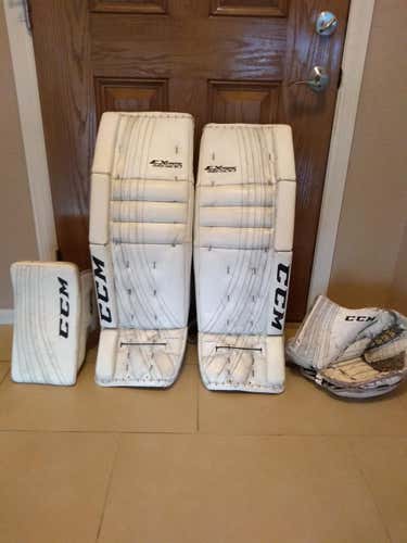CCM Goalie Equipment (Full Set) Regular Senior-Extreme Flex 500