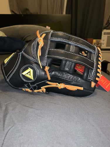 New Akadema Precision custom glove